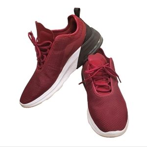 Mens Nike Air max motion 2 size 11.5 color black/maroon